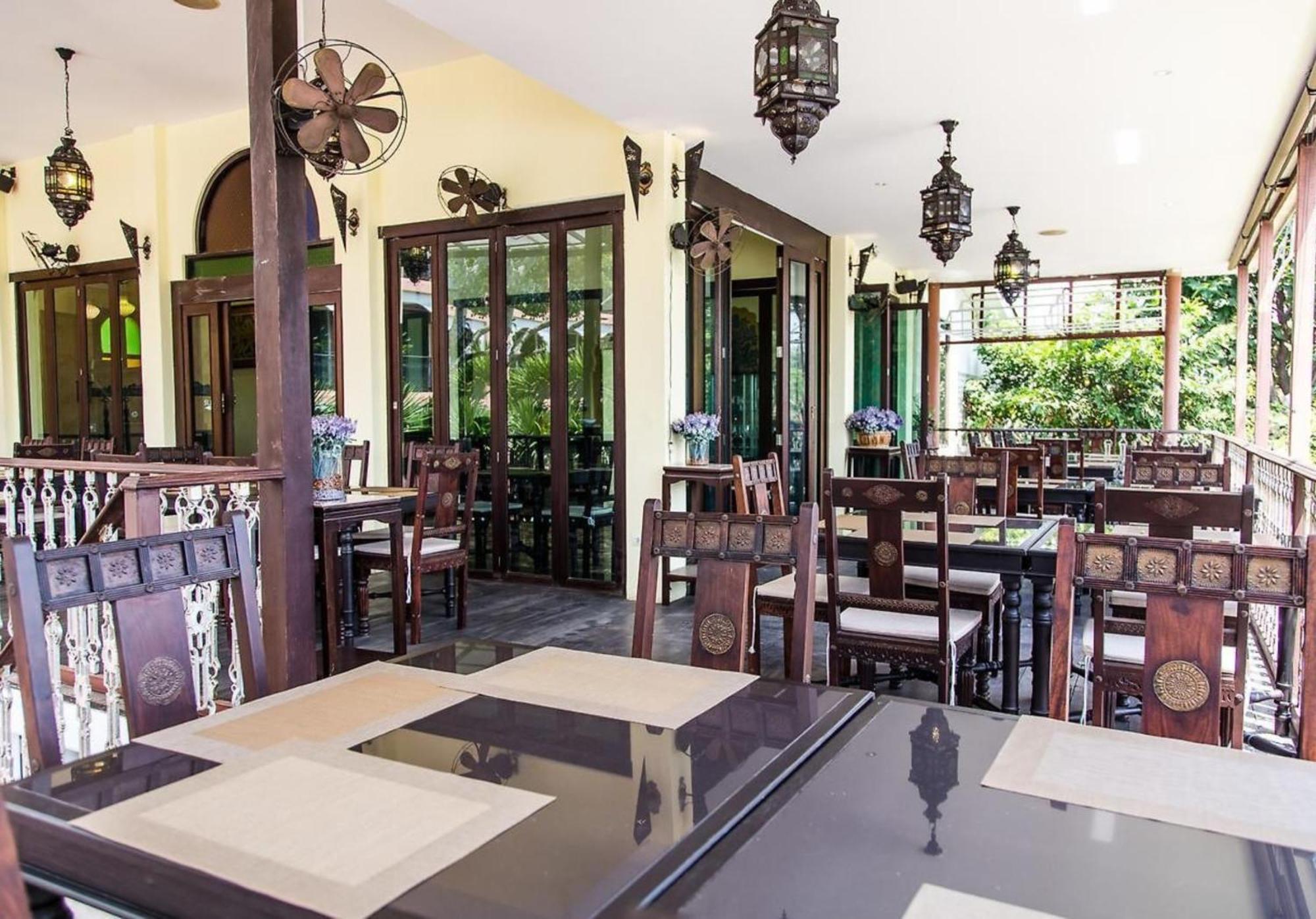 Sheik Istana Hotel Chiangmal Chiang Mai Luaran gambar