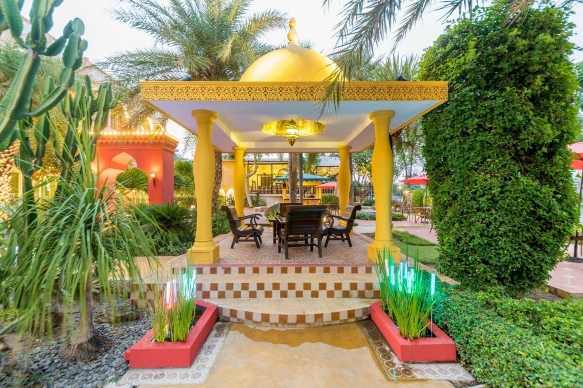 Sheik Istana Hotel Chiangmal Chiang Mai Luaran gambar