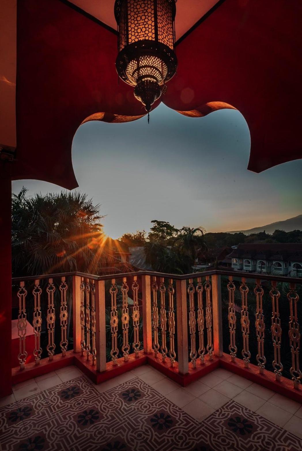 Sheik Istana Hotel Chiangmal Chiang Mai Luaran gambar